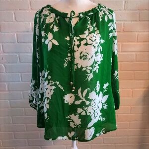 Women's Green and White Floral Tunic